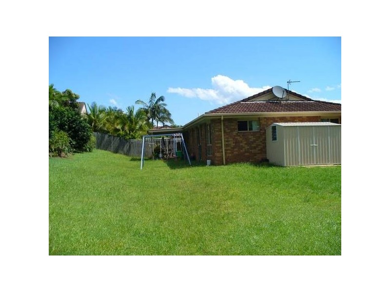 9 Sunningdale Court, Nambour QLD 4560