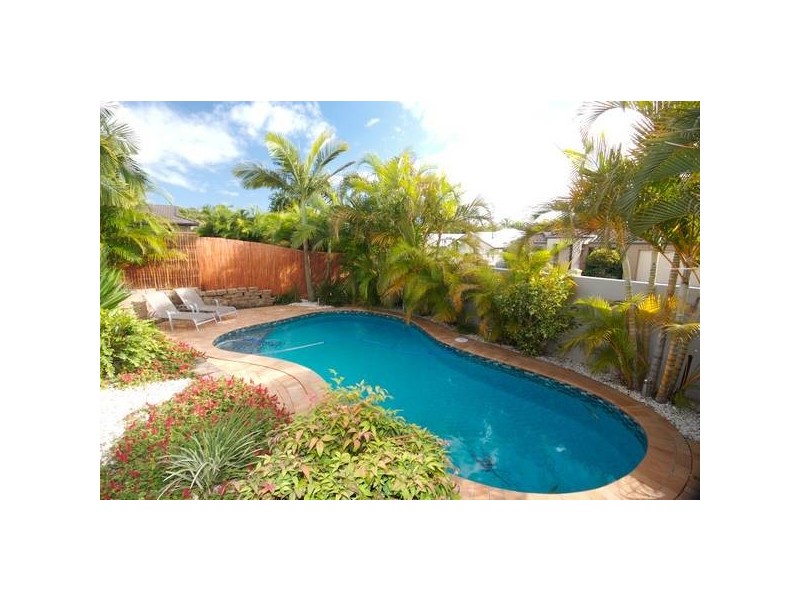 14 Crystal Waves Place, Alexandra Headland QLD 4572