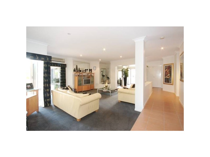 14 Crystal Waves Place, Alexandra Headland QLD 4572