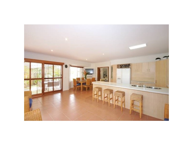 14 Crystal Waves Place, Alexandra Headland QLD 4572