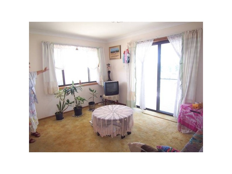 7 Yakola Parade, Alexandra Headland QLD 4572