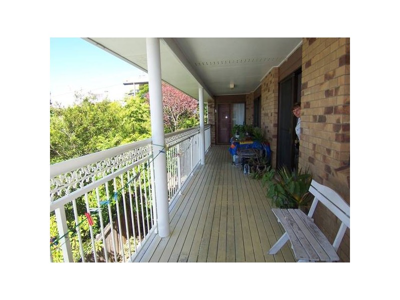 7 Yakola Parade, Alexandra Headland QLD 4572