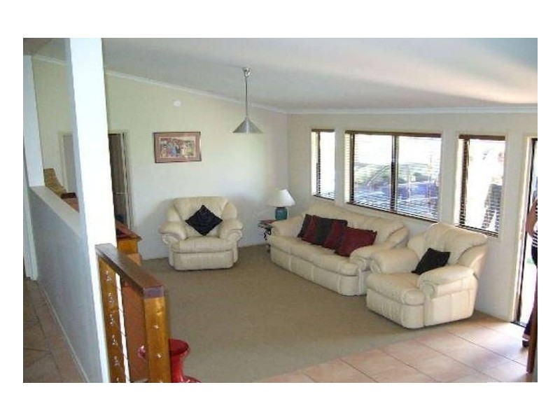 13 Pheasant Street, Parrearra QLD 4575