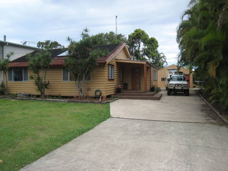 35 Broadsea Avenue, Maroochydore QLD 4558