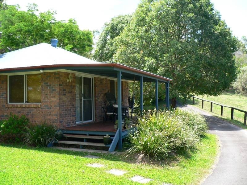 11 Barina Close, Pomona QLD 4568