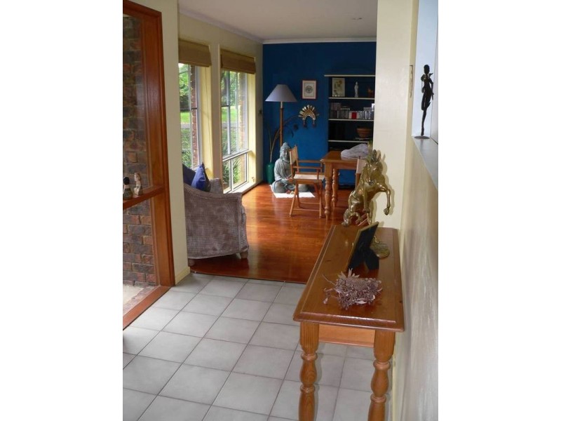 11 Barina Close, Pomona QLD 4568