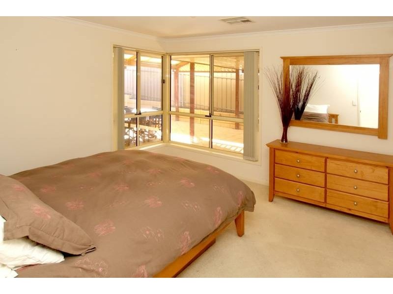20 Overland Crescent, Sheidow Park SA 5158
