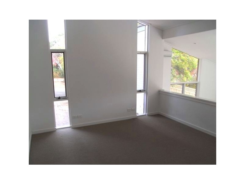 17 Heathfield Road, Bellevue Heights SA 5050