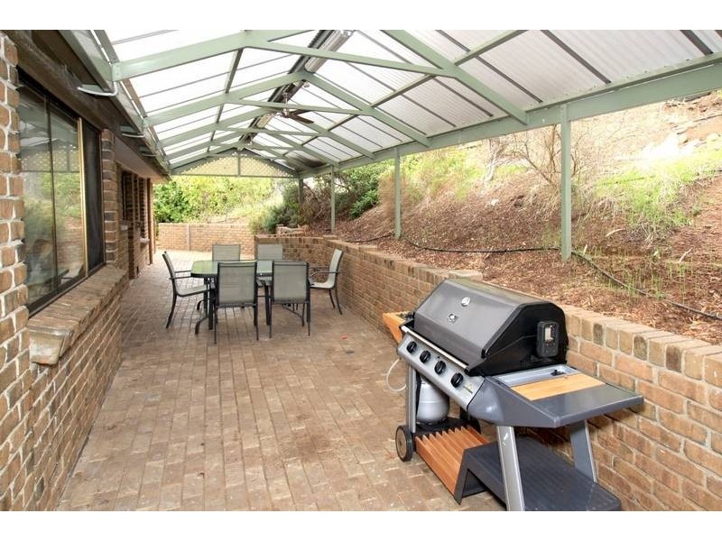 64 Broadmeadow Drive, Flagstaff Hill SA 5159