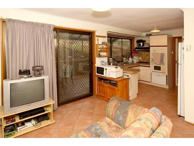 64 Broadmeadow Drive, Flagstaff Hill SA 5159