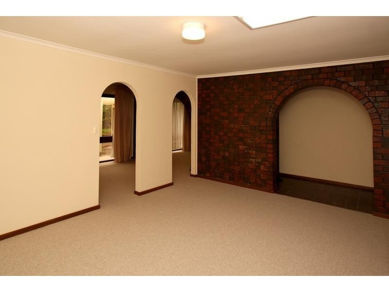 22 Tangara Drive, Aberfoyle Park SA 5159