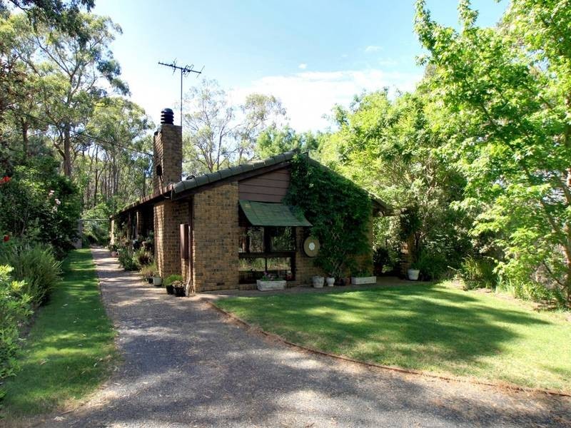 93 Sheoak Road, Crafers West SA 5152