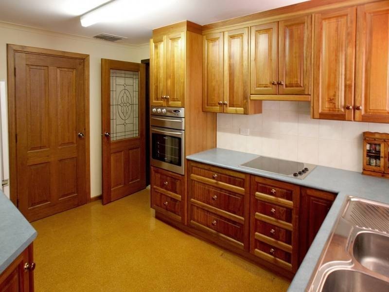 5 Rowlands Hill Road, Coromandel Valley SA 5051