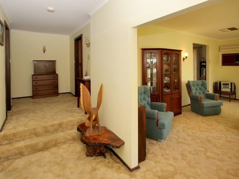 5 Rowlands Hill Road, Coromandel Valley SA 5051