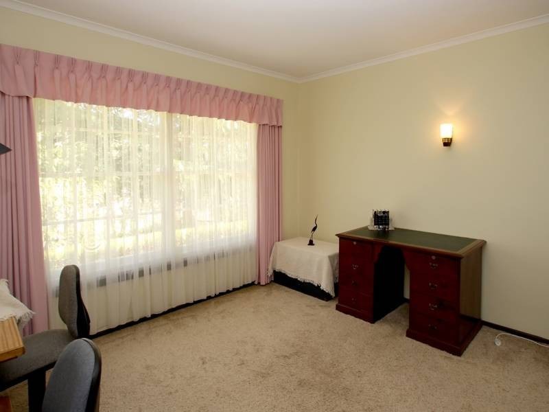 5 Rowlands Hill Road, Coromandel Valley SA 5051