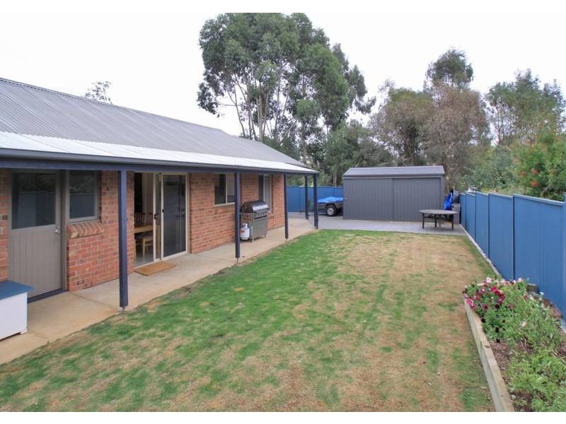 13 Douglas Drive, Mount Barker SA 5251