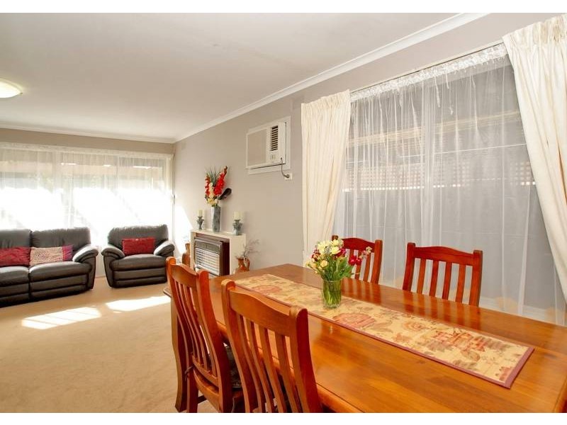 32 Creighton Avenue, Morphett Vale SA 5162