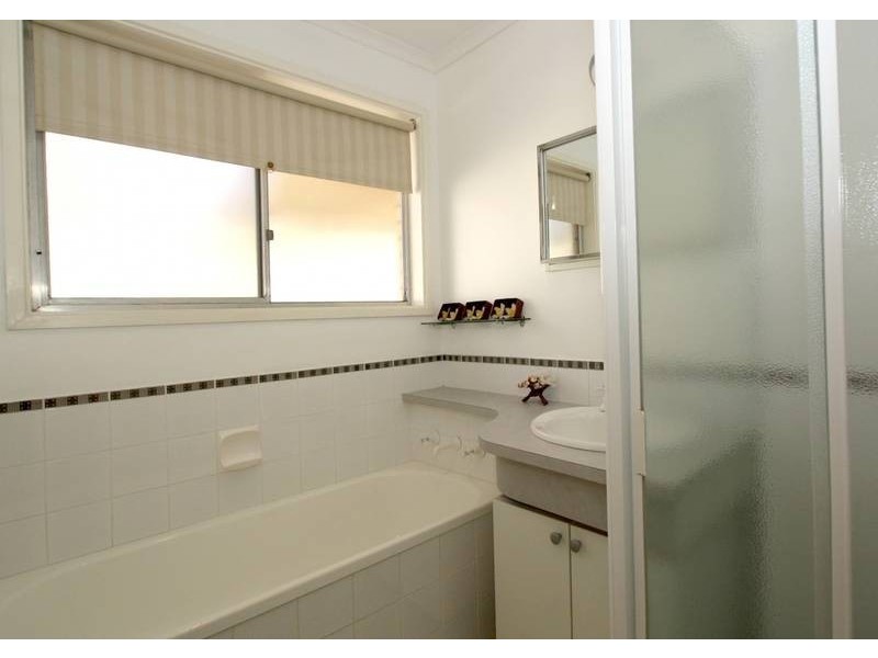 32 Creighton Avenue, Morphett Vale SA 5162