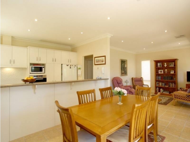 21 Hamilton Street, Erindale SA 5066