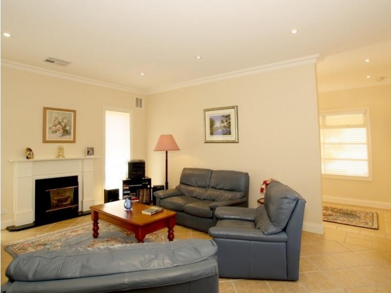 21 Hamilton Street, Erindale SA 5066