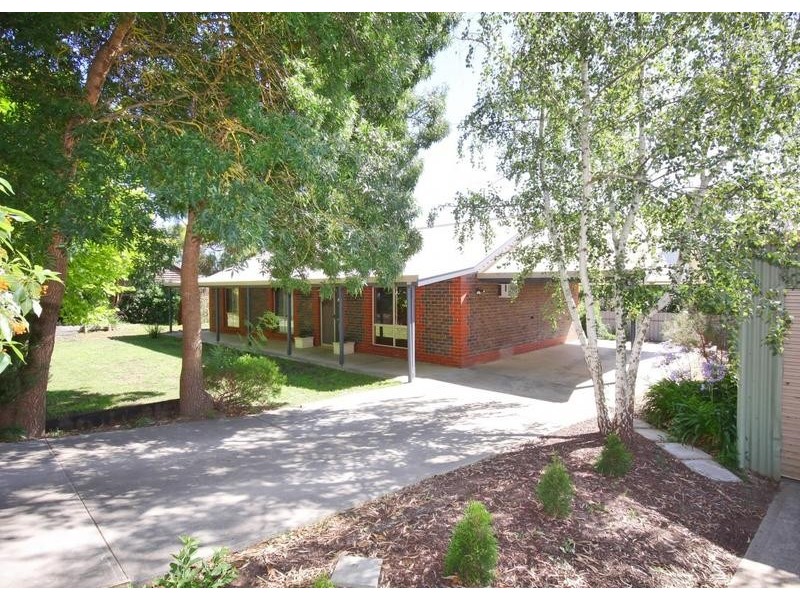 5 Pochin Street, Macclesfield SA 5153