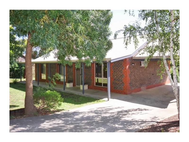 5 Pochin Street, Macclesfield SA 5153