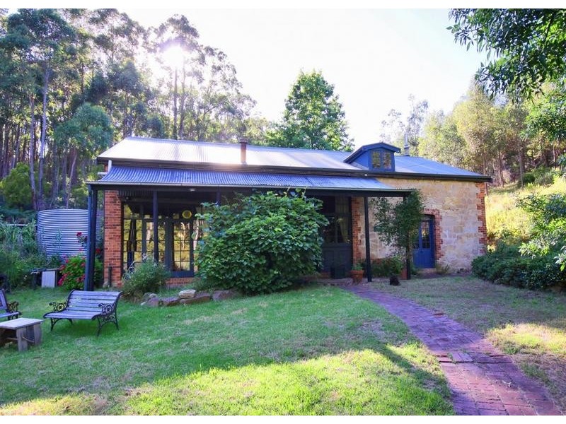 70 Heather Road, Stirling SA 5152