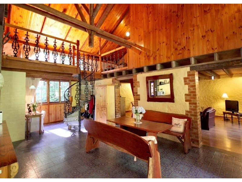 70 Heather Road, Stirling SA 5152