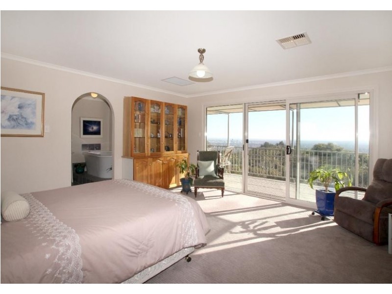 27 Old Belair Road, Belair SA 5052