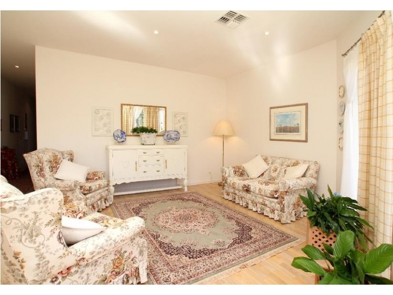1 Bluebell Court, Craigburn Farm SA 5051