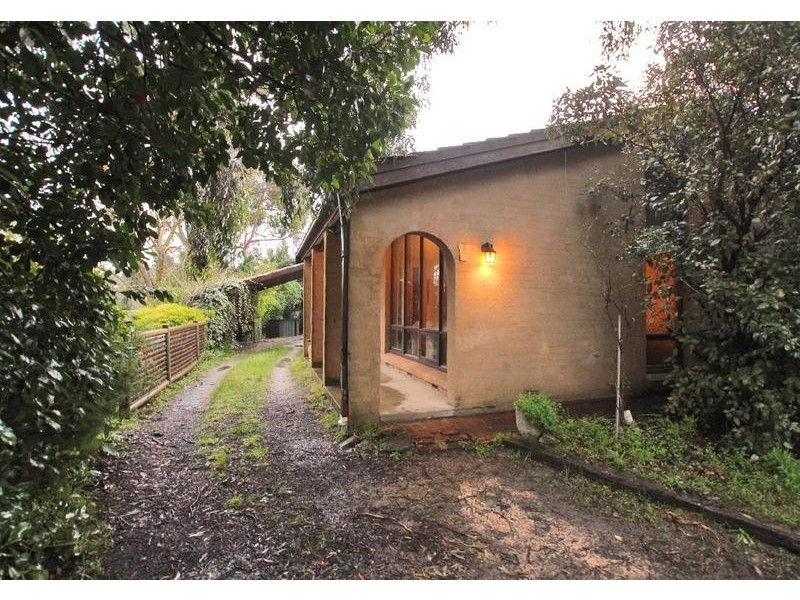 15 Orontes Avenue, Bridgewater SA 5155