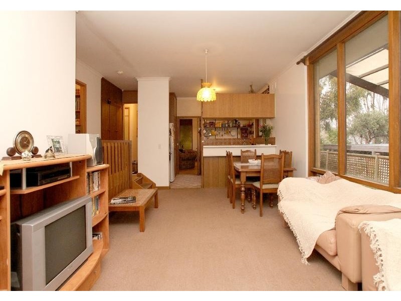15 Orontes Avenue, Bridgewater SA 5155