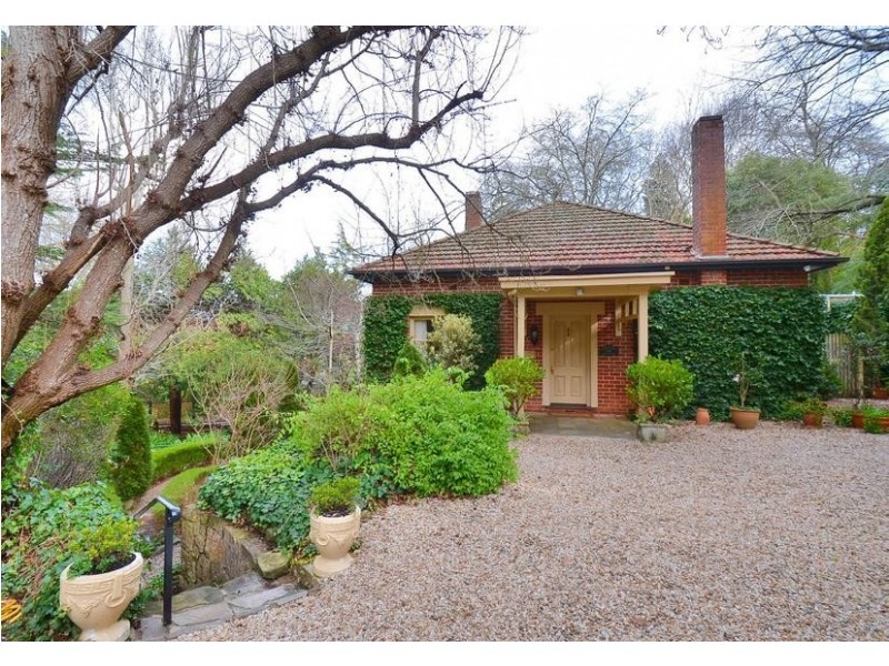 40 Avenue Road, Stirling SA 5152