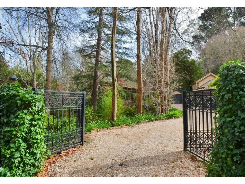 40 Avenue Road, Stirling SA 5152