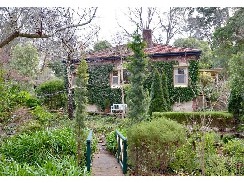 40 Avenue Road, Stirling SA 5152