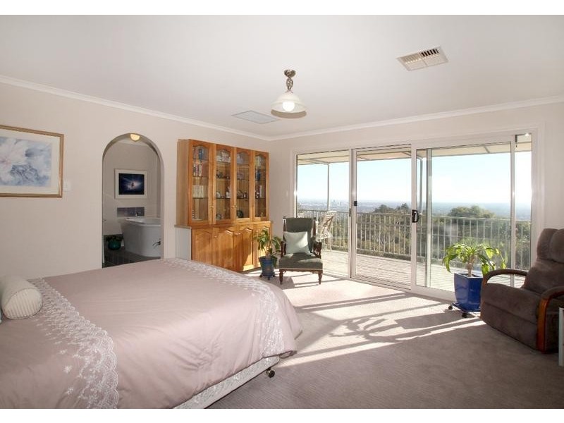 27 Old Belair Road, Belair SA 5052