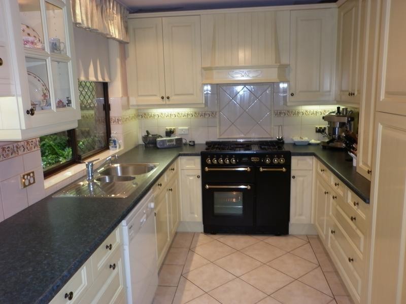 9 Salmon Ave, Crafers SA 5152