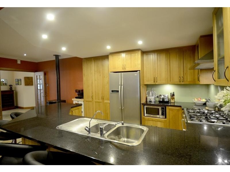 20 Parham Road, Eden Hills SA 5050