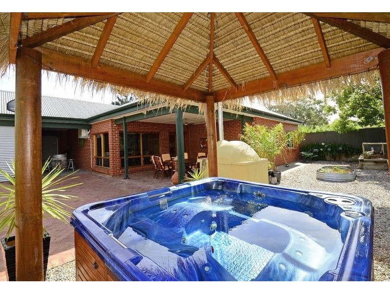 20 Parham Road, Eden Hills SA 5050