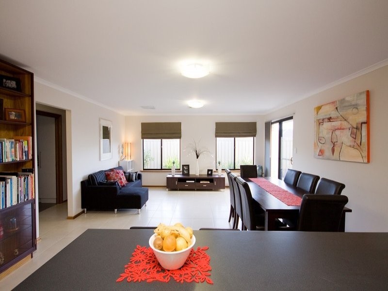 96A Yarmouth St, Dover Gardens SA 5048