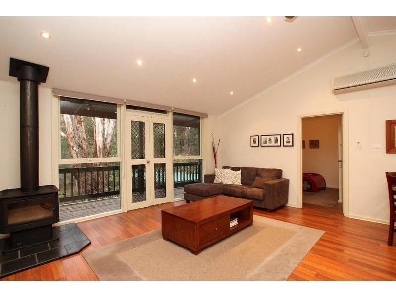 26 Princes Avenue, Crafers West SA 5152