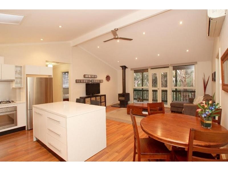 26 Princes Avenue, Crafers West SA 5152