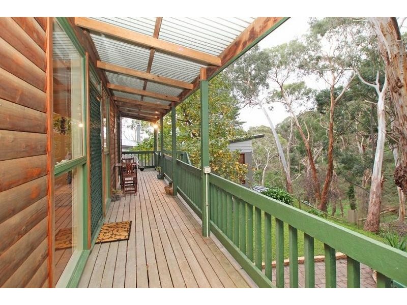 26 Princes Avenue, Crafers West SA 5152
