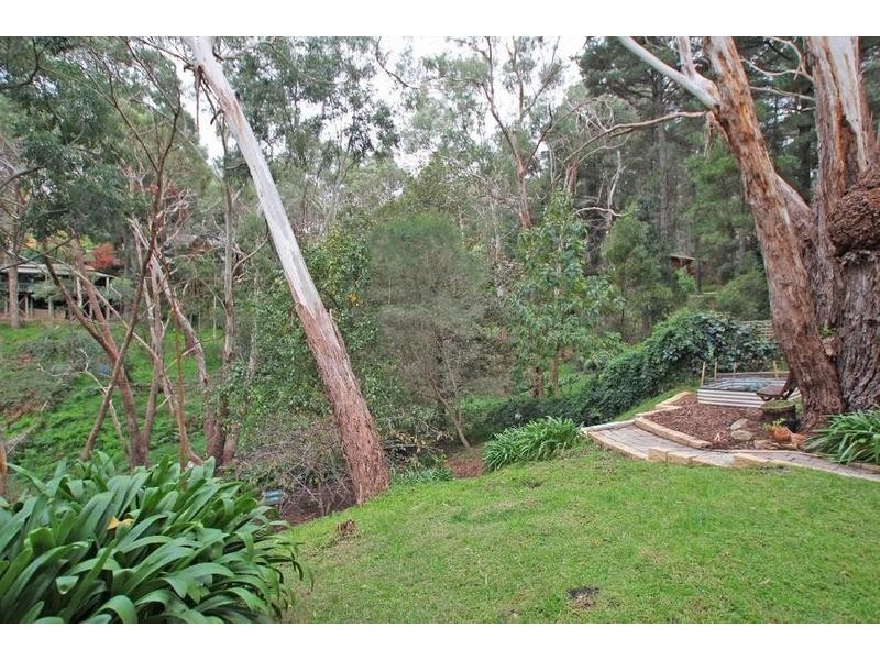26 Princes Avenue, Crafers West SA 5152