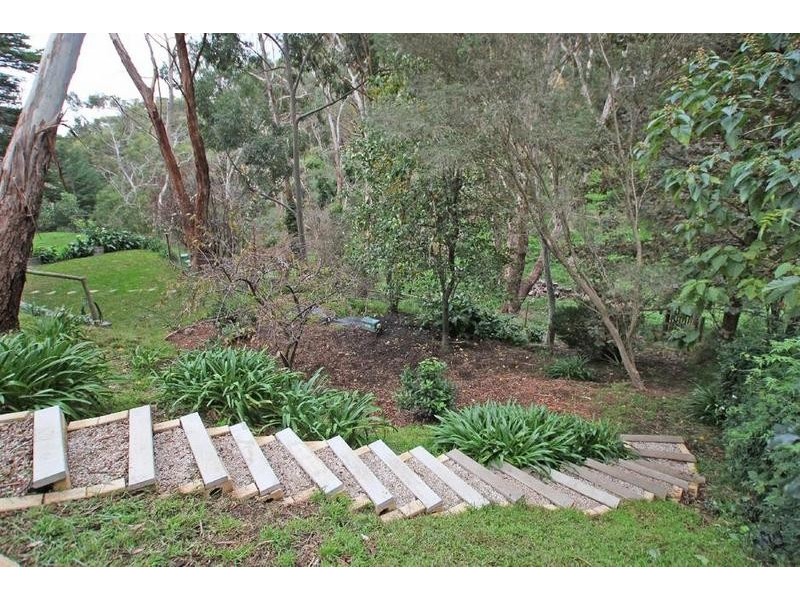26 Princes Avenue, Crafers West SA 5152