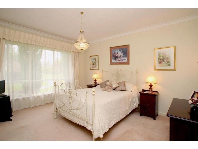 690 Longwood Road, Bradbury SA 5153