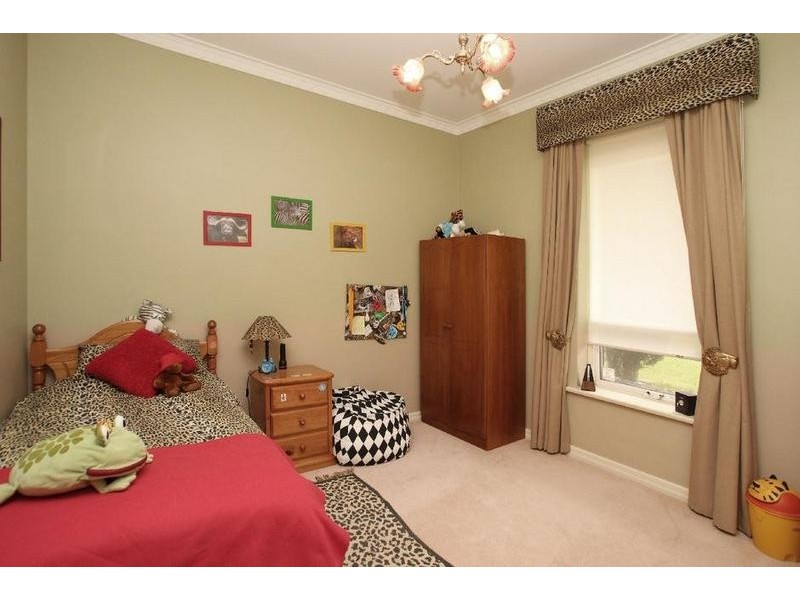 690 Longwood Road, Bradbury SA 5153