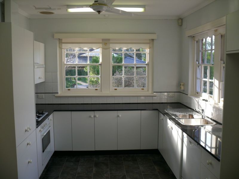 4 Boronia Avenue, Coromandel Valley SA 5051