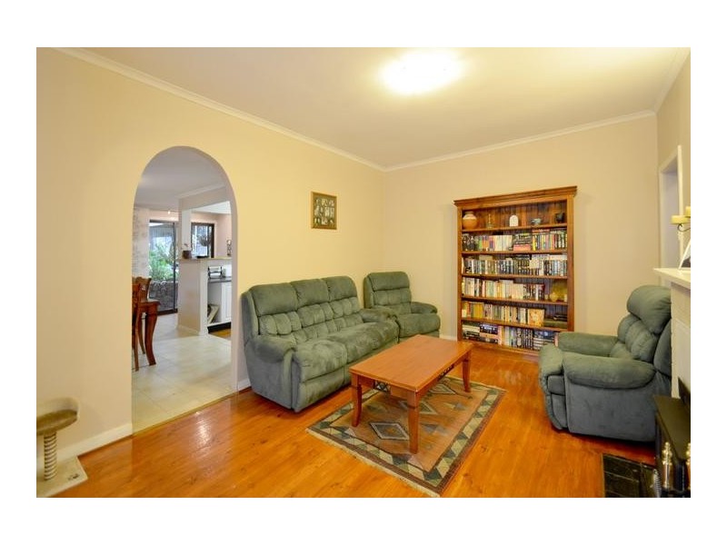 8 Cypress Ave, Hawthorndene SA 5051