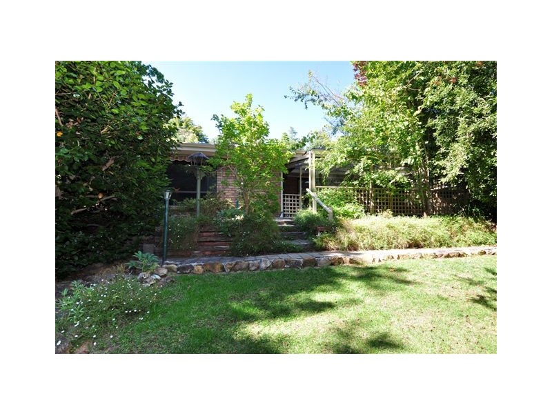 7 Devon Ave, Stirling SA 5152